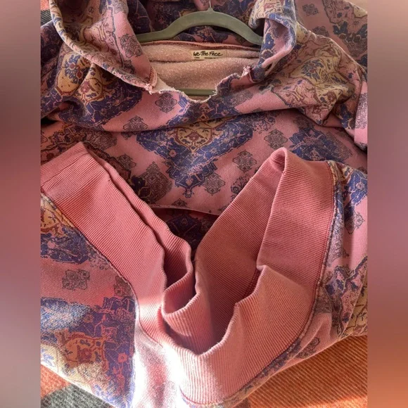 Free People It’s a Vibe Printed Hoodie - Picture 6 of 13